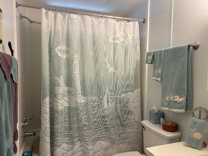 7907 Lakeshore Drive a Ellenton, FL Mobile or Manufactured Home for Sale